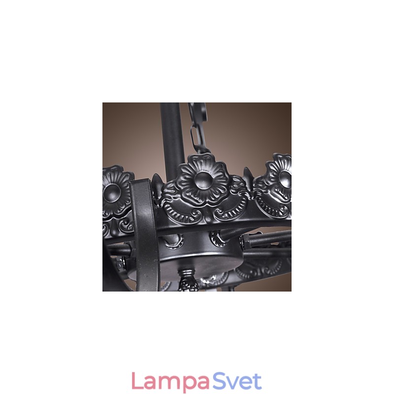 Tradičný klasický luster v štýle sviečky