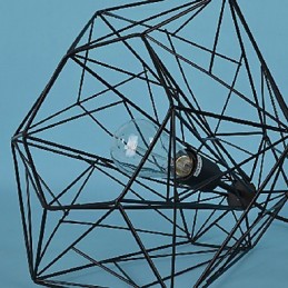 Vintage retro maľba s kovovým príveskom v garáži